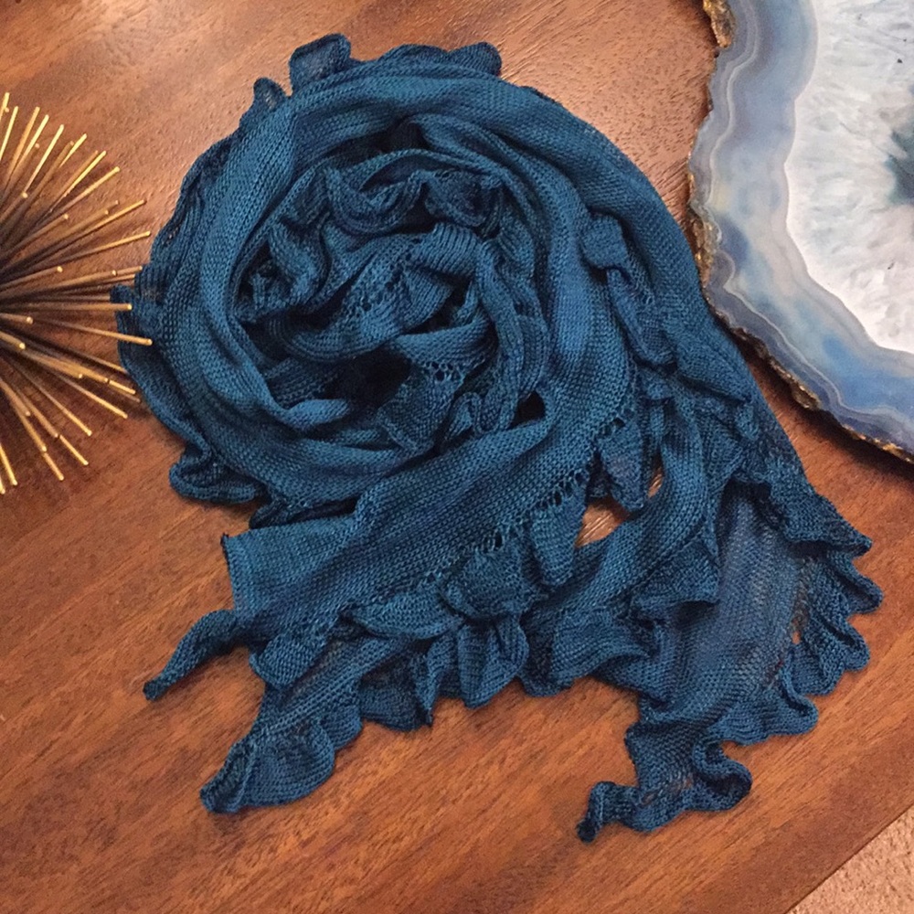 Teal scarf with scallop curly edges